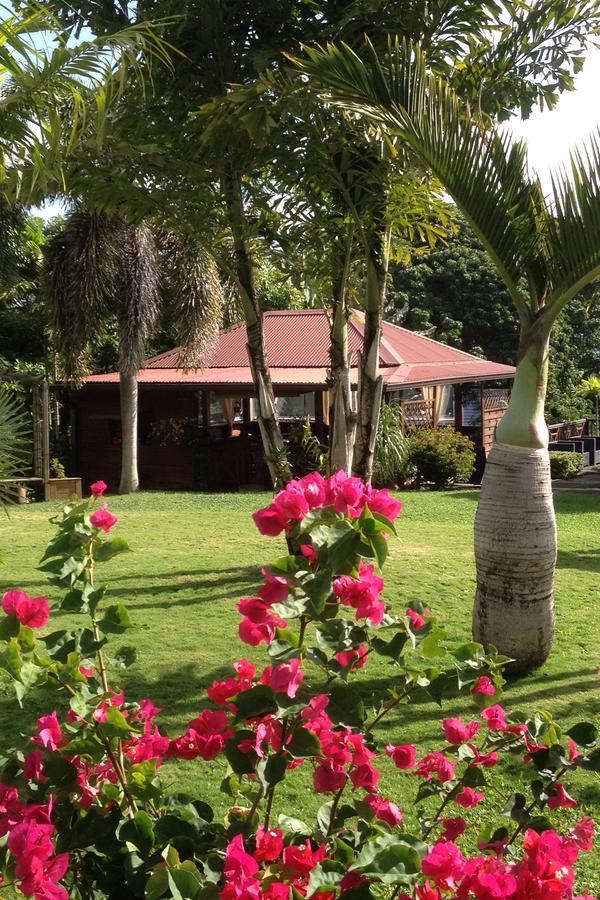 Le Bungalow Des Bougainvilliers Ducos Exterior foto